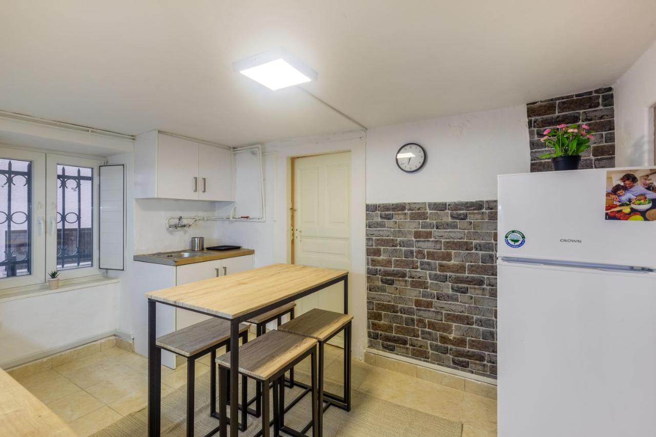 Charming Apartment In The Heart Of Plaka Athen Eksteriør billede